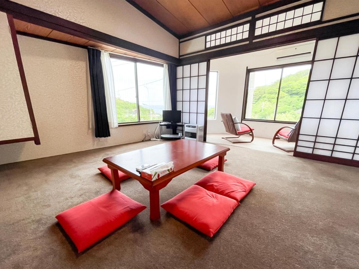 癒楽 伊豆大島 Hostel Buitenkant foto